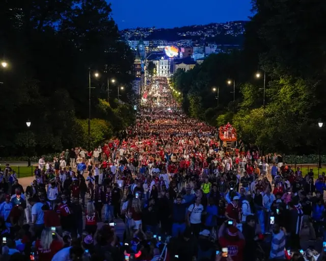 Norway’s crown prince joins thousands of fans in Oslo to celebrate historic World Cup win