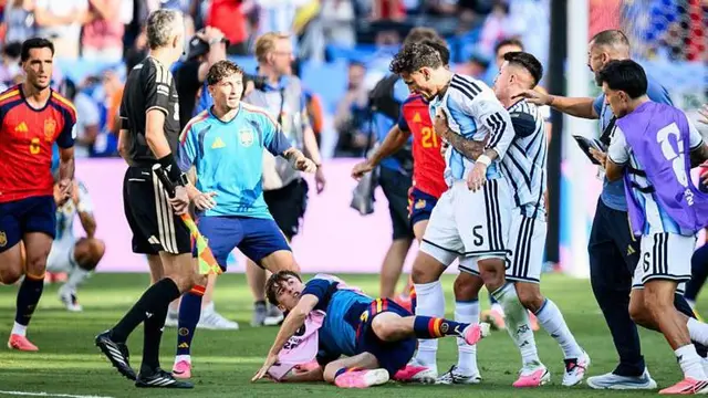 Alleged assaults and Falklands banner - Argentina face Fifa charges